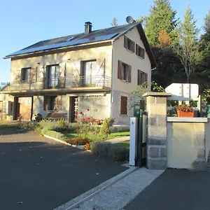 La Cle Des Champs Couette-café Murol